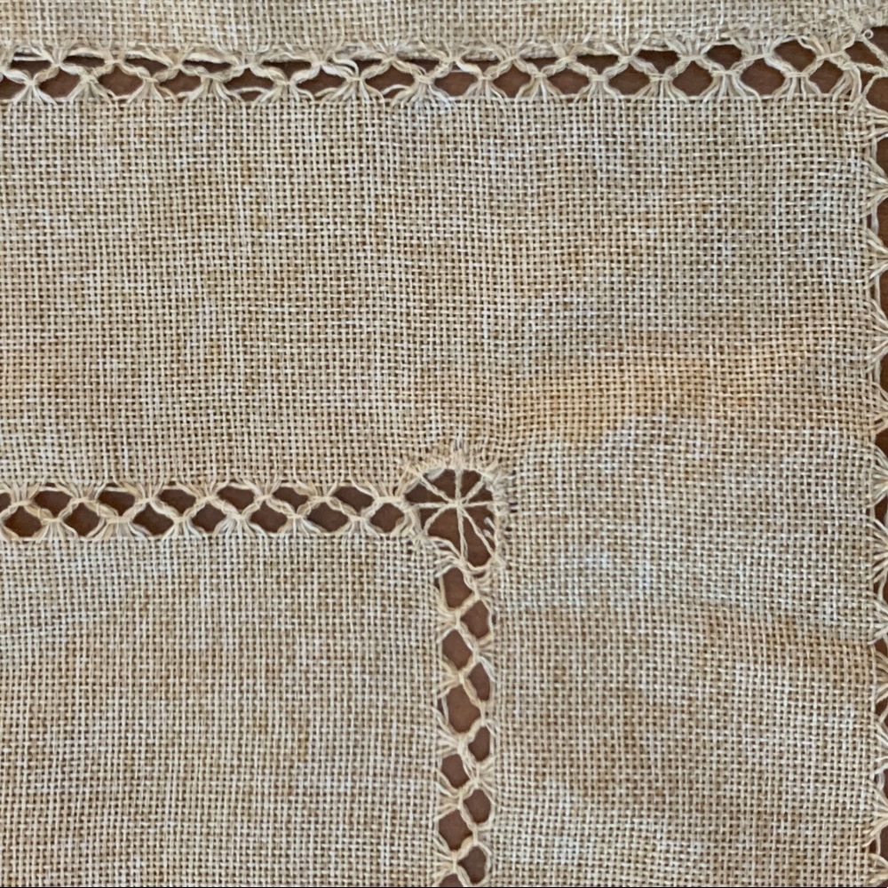 Tablecloth Square - Picture 3 of 5